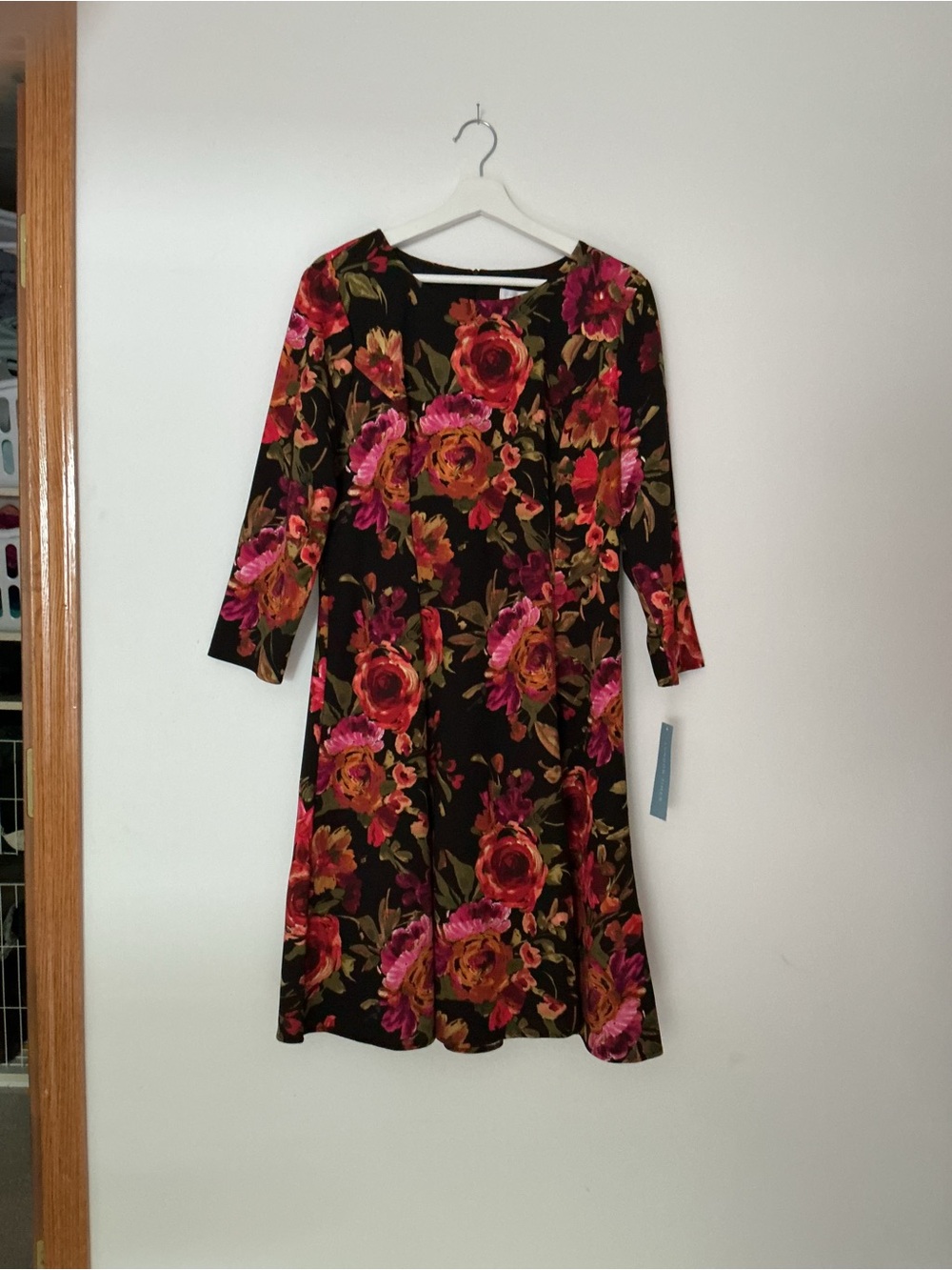 London Times Black Floral 3/4-Sleeve A-Line Dress with Pink and Red-Orange Roses - Picture 10 of 11